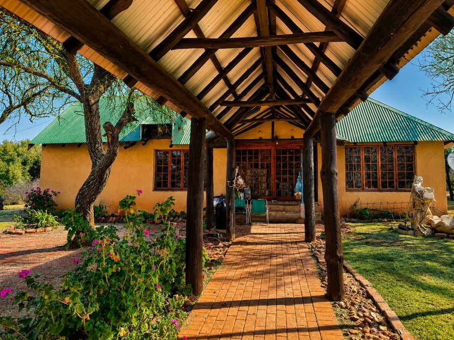 4 Bedroom Property for Sale in Doringkruin North West